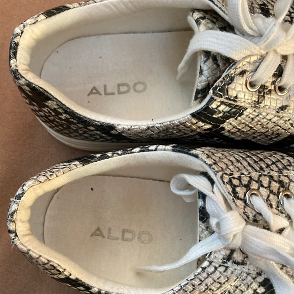 Aldo python print sneakers size 7.5 ultra comfy - Picture 3 of 7